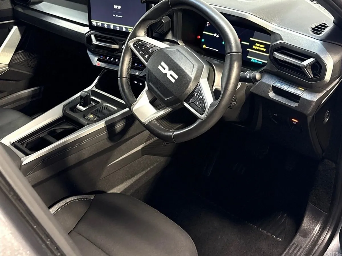 Dacia Bigster Hatchback, Petrol Hybrid, 2026, Grey