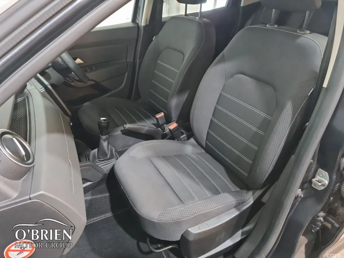 Dacia Duster SUV, Diesel, 2024, Grey