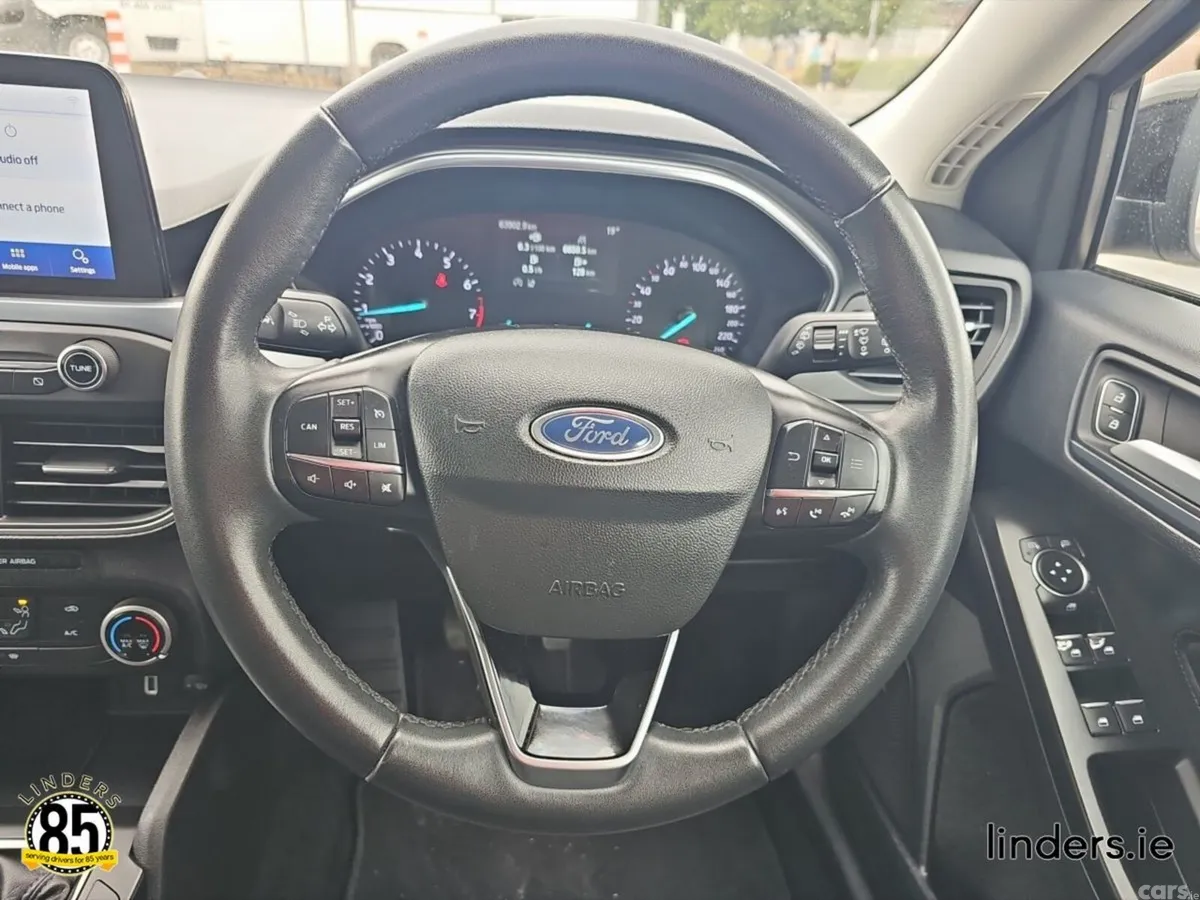 Ford Focus Estate, Petrol, 2020, Grey