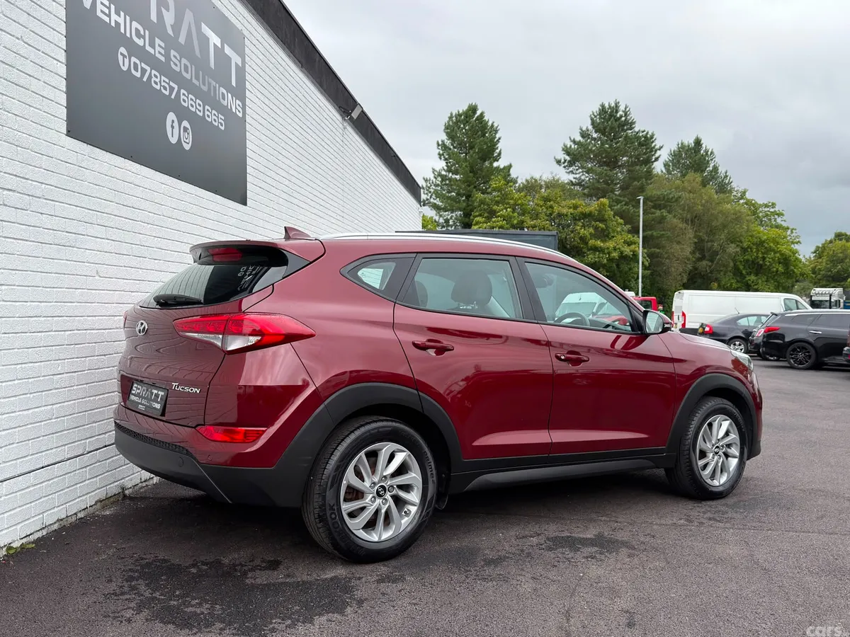 Hyundai Tucson SUV, Diesel, 2016, Red