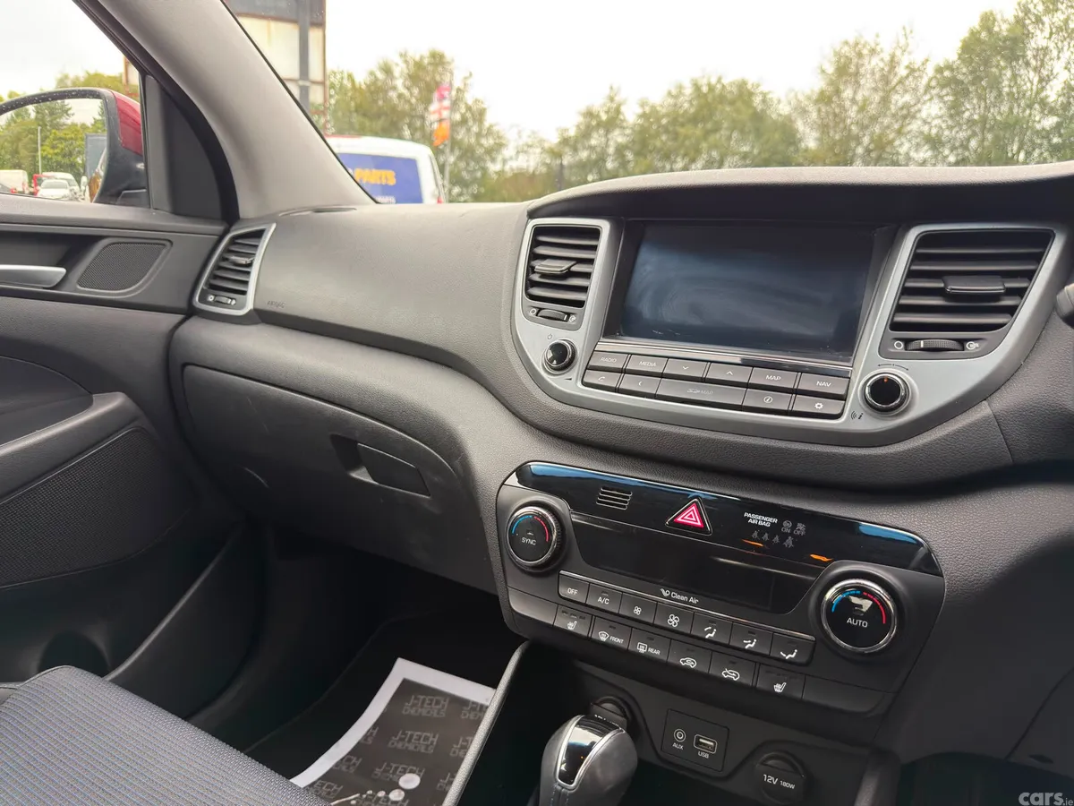 Hyundai Tucson SUV, Diesel, 2016, Red