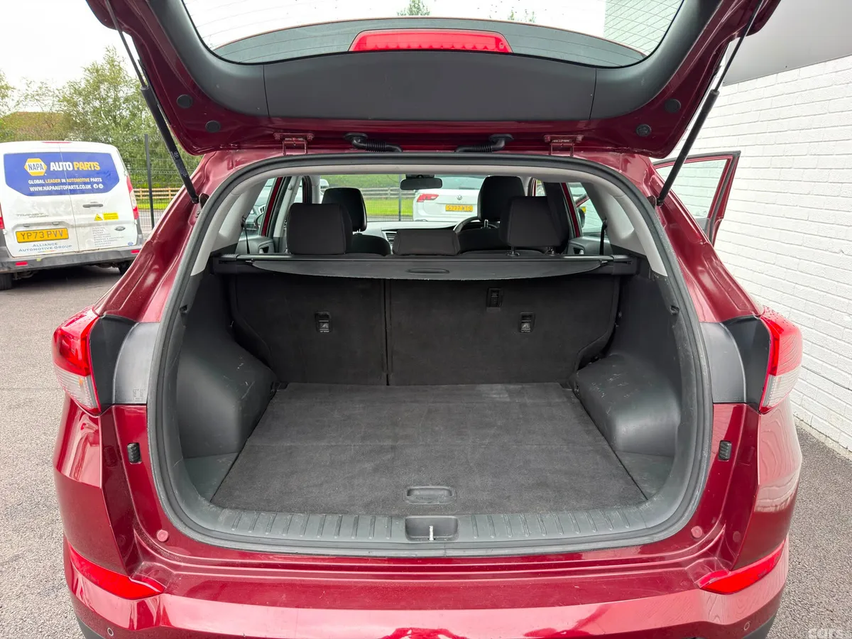 Hyundai Tucson SUV, Diesel, 2016, Red