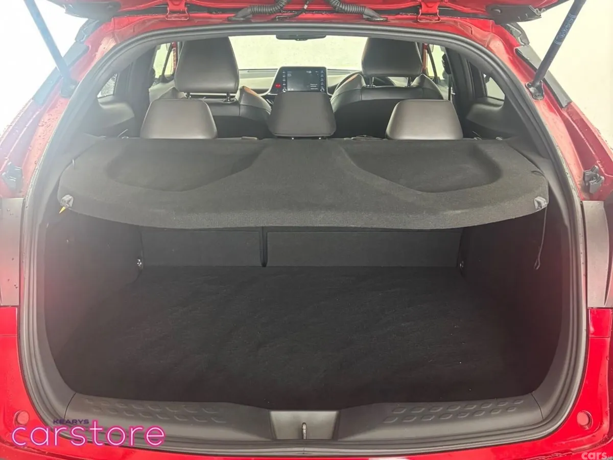 Toyota C-HR SUV, Petrol Hybrid, 2022, Red
