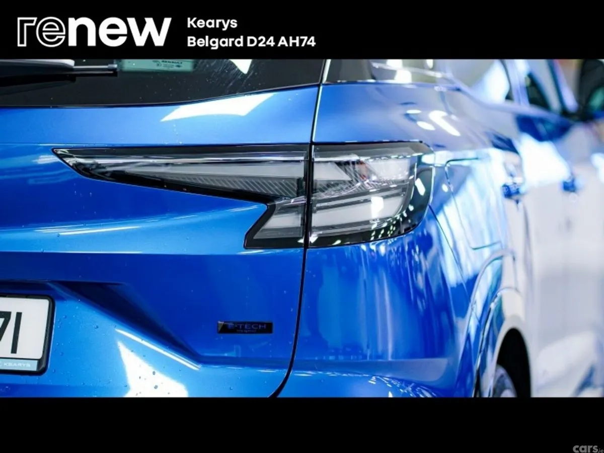 Renault Austral SUV, Petrol Hybrid, 2025, Blue