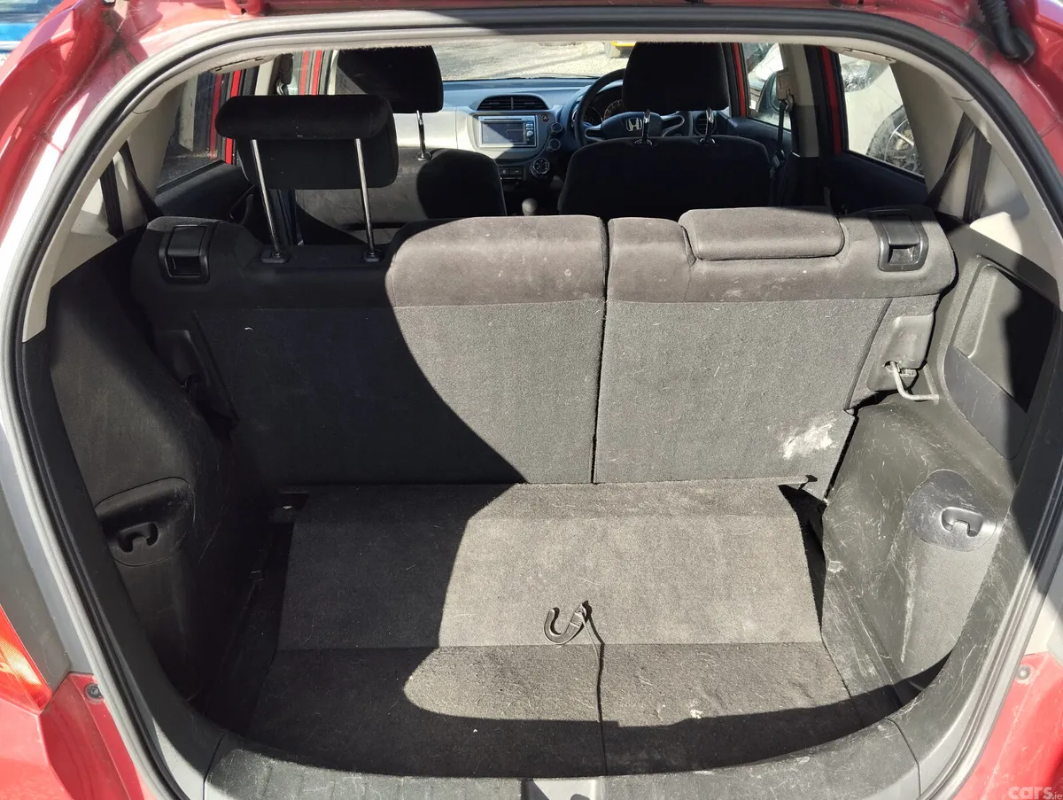 Honda Fit Hatchback, Petrol, 2012, Red