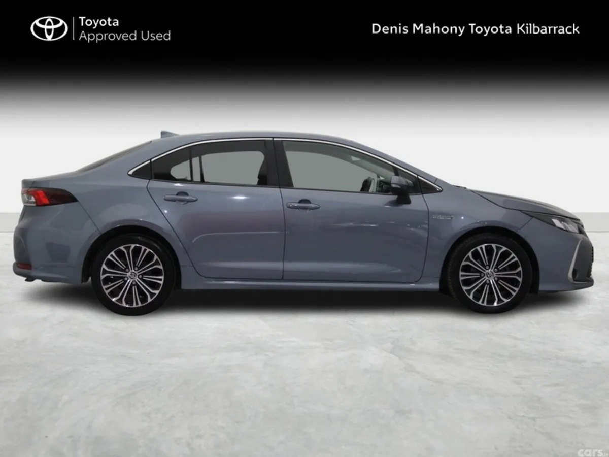 Toyota Corolla Saloon, Petrol Hybrid, 2021, Grey
