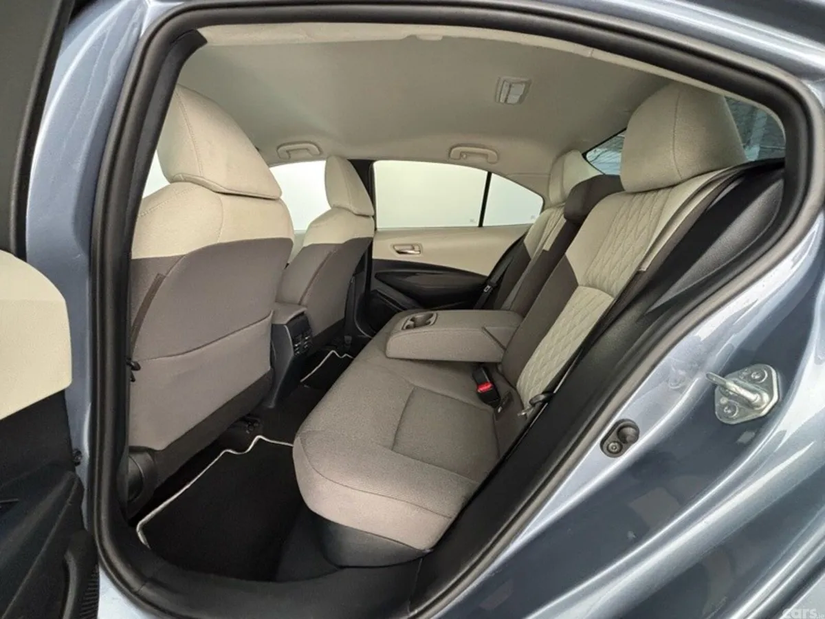 Toyota Corolla Saloon, Petrol Hybrid, 2021, Grey