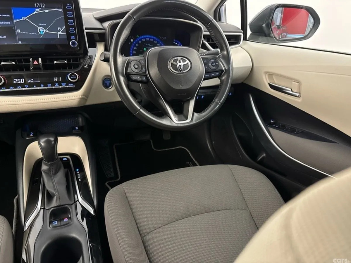 Toyota Corolla Saloon, Petrol Hybrid, 2021, Grey