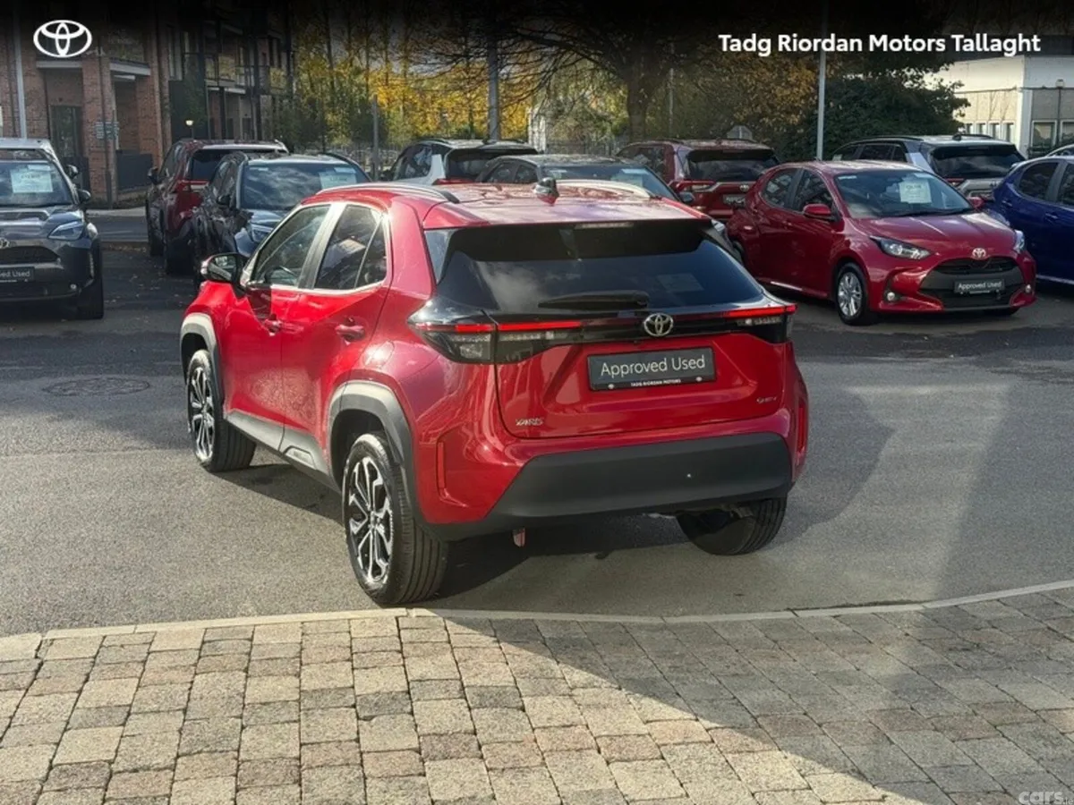 Toyota Yaris Cross Hatchback, Petrol Hybrid, 2026, Red