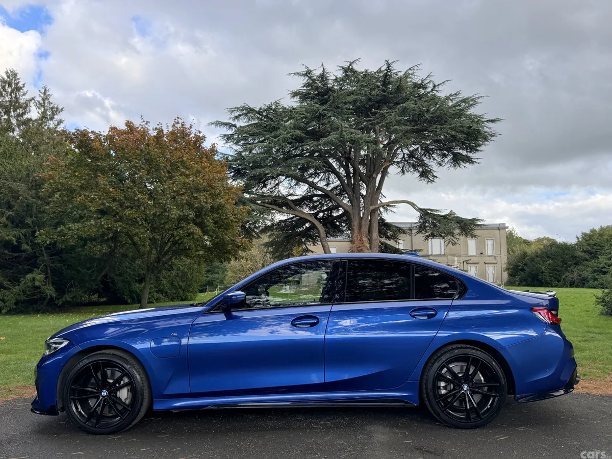 BMW 3-Series Saloon, Petrol Plug-in Hybrid, 2021, Blue