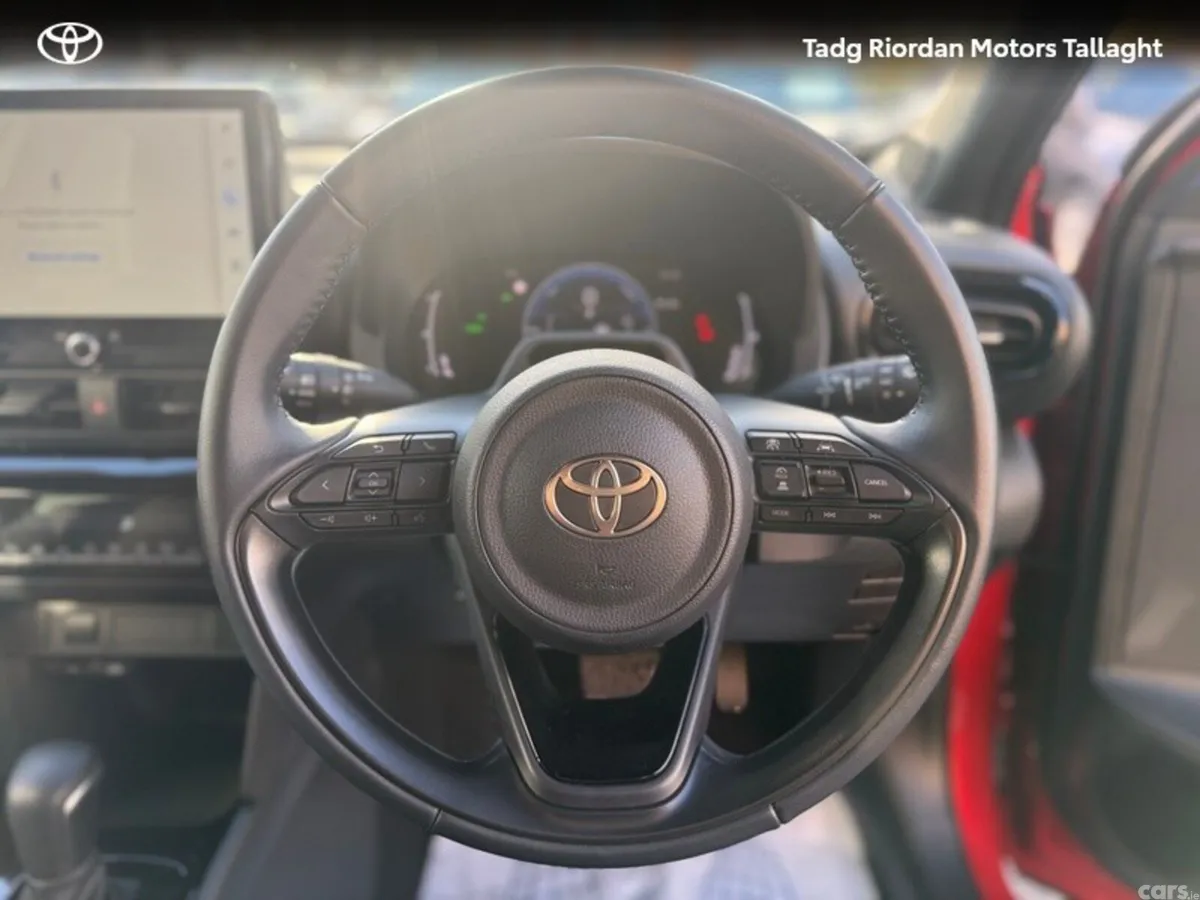 Toyota Yaris Cross Hatchback, Petrol Hybrid, 2026, Red