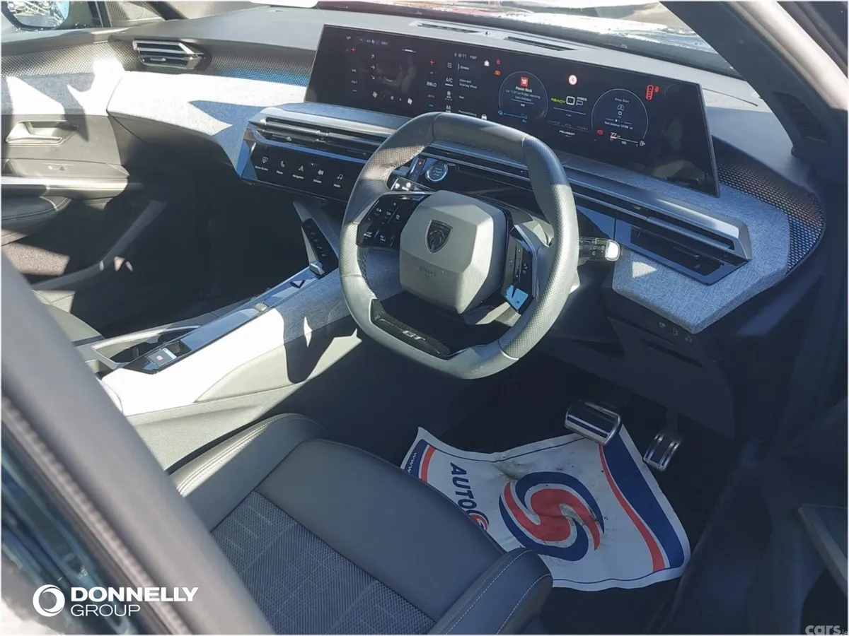 Peugeot 5008 SUV, Petrol Hybrid, 2026, Black