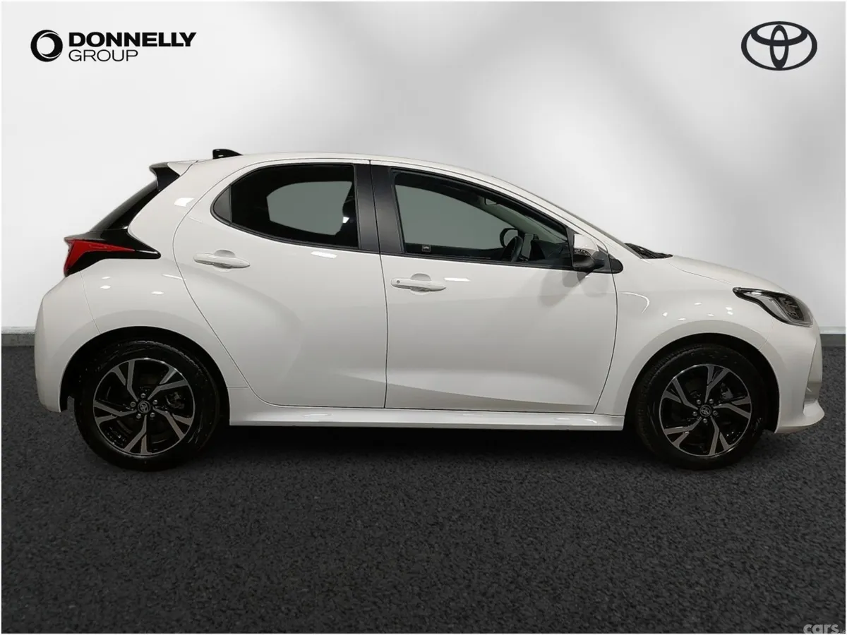 Toyota Yaris Hatchback, Petrol Hybrid, 2026, White