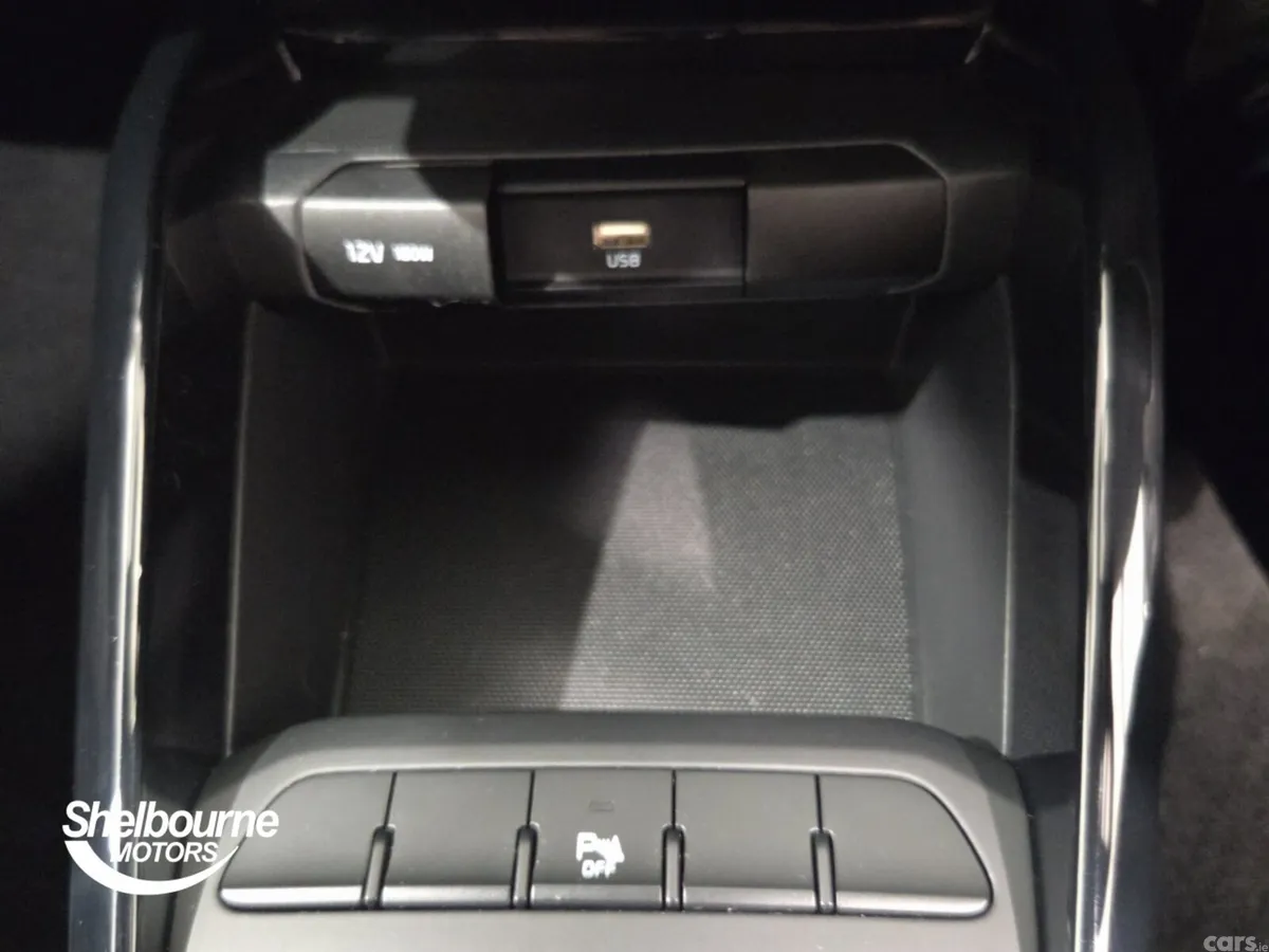 Kia Rio Hatchback, Petrol, 2023, Blue
