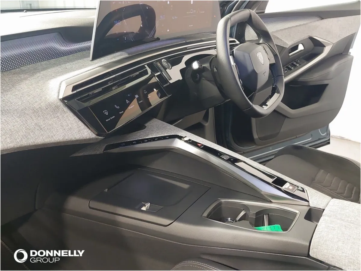 Peugeot 3008 SUV, Electric, 2026, Blue