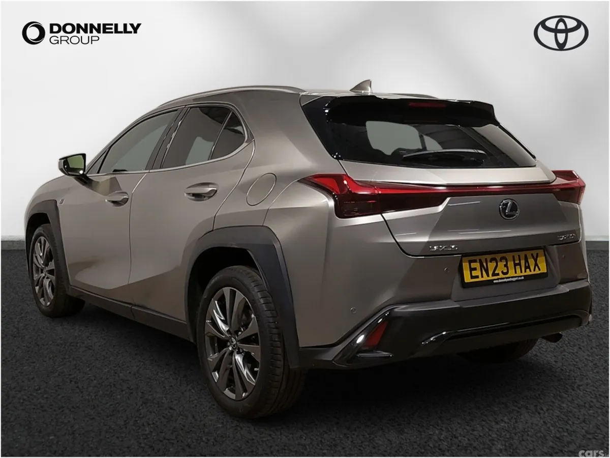 Lexus UX Hatchback, 2023, Silver