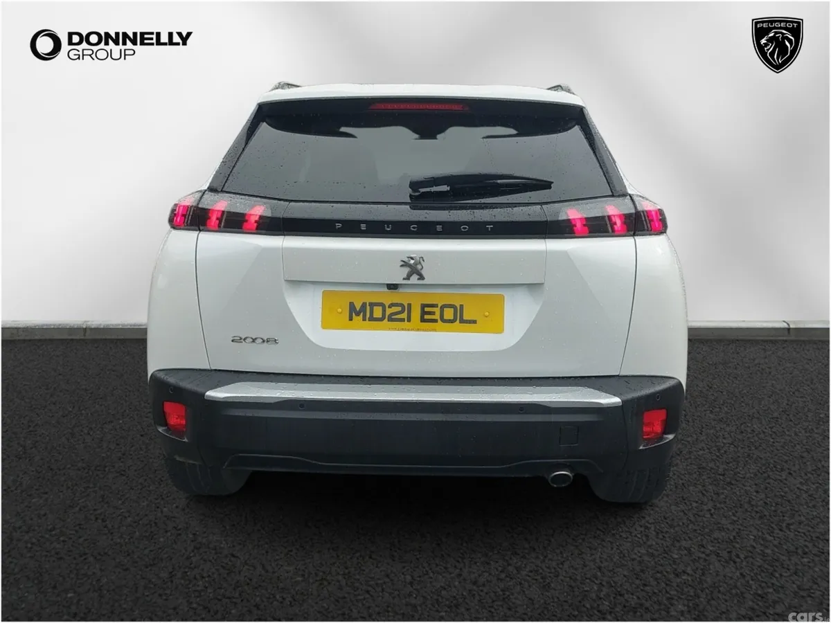 Peugeot 2008 Estate, Diesel, 2021, White