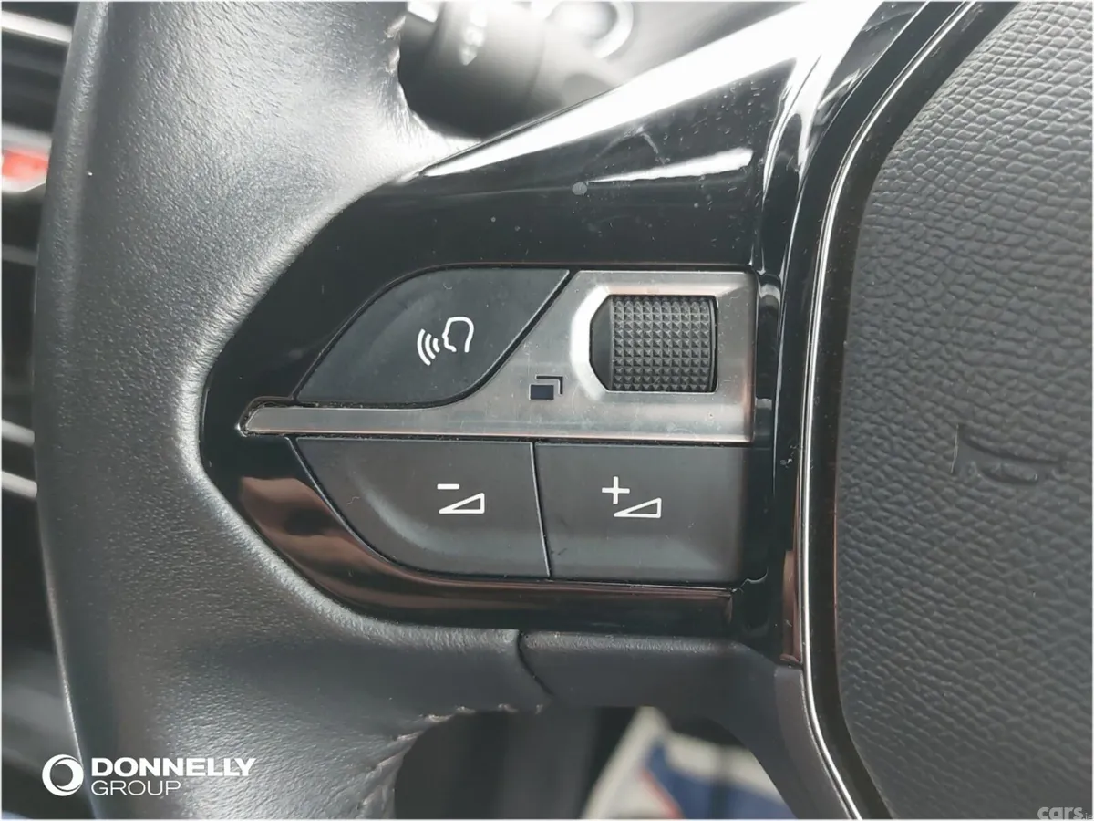 Peugeot 2008 Estate, Diesel, 2021, White
