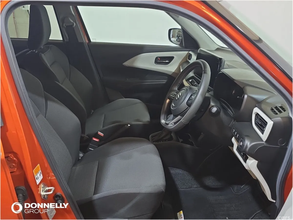 Suzuki Swift Hatchback, Petrol, 2024, Orange