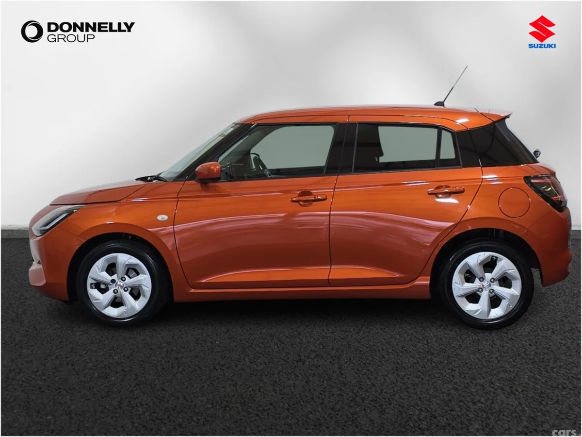 Suzuki Swift Hatchback, Petrol, 2024, Orange