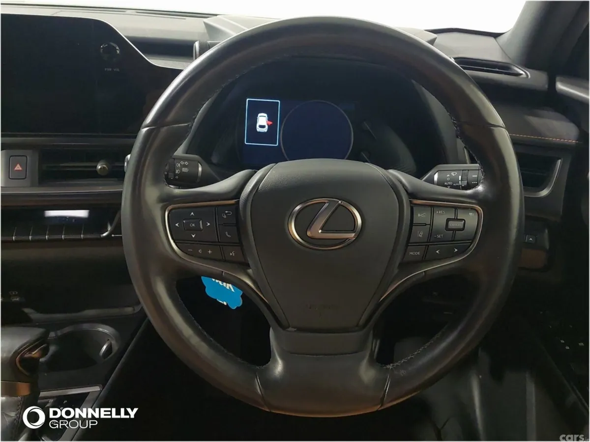 Lexus UX Hatchback, 2023, Silver
