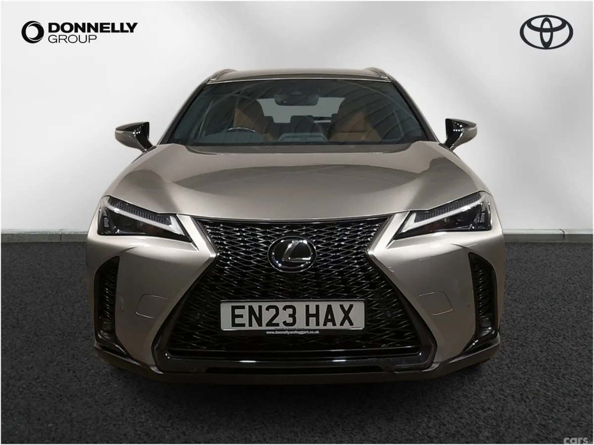 Lexus UX Hatchback, 2023, Silver