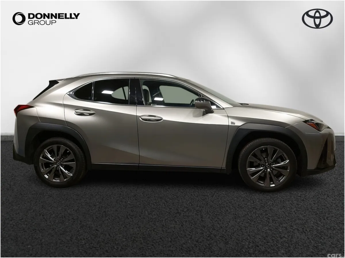 Lexus UX Hatchback, 2023, Silver
