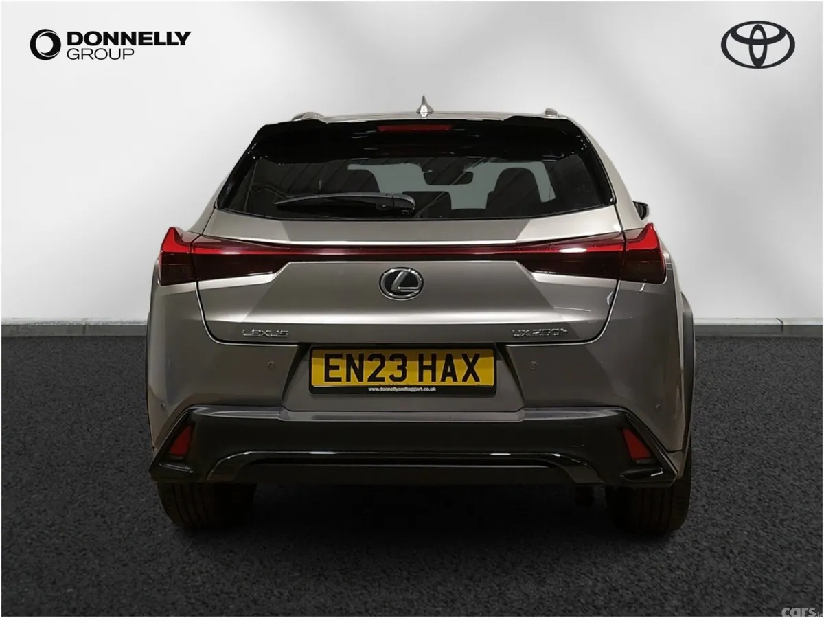Lexus UX Hatchback, 2023, Silver