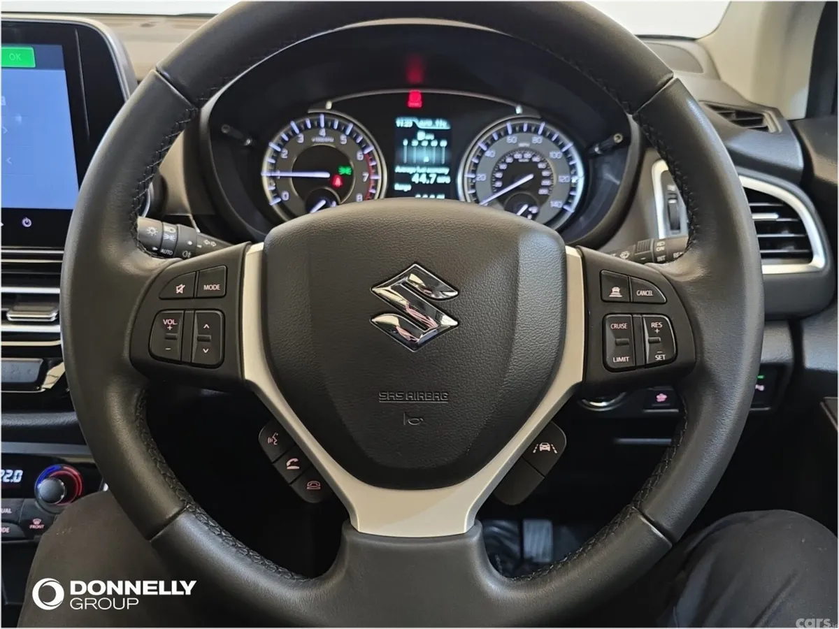 Suzuki S-CROSS Hatchback, Petrol, 2023, Silver