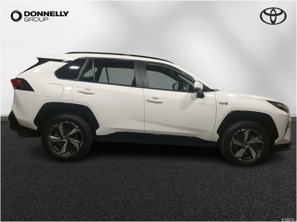 Toyota RAV4 SUV, Petrol Hybrid, 2023, White