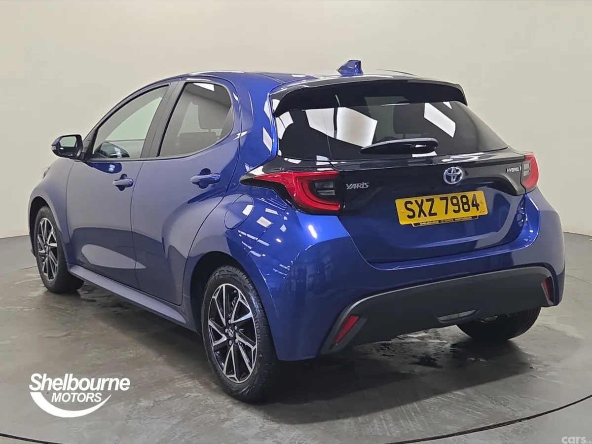 Toyota Yaris Hatchback, Petrol Hybrid, 2023, Blue