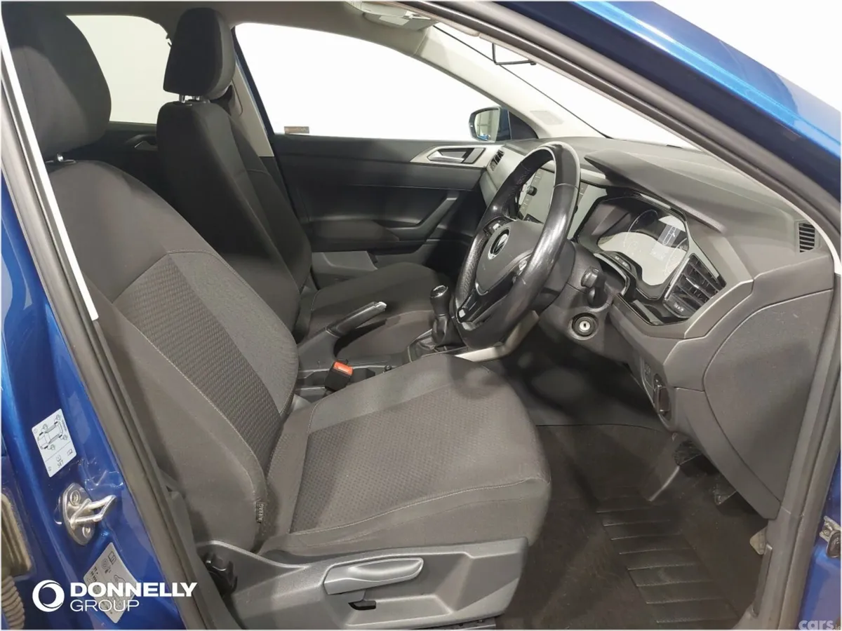 Volkswagen Polo Hatchback, Petrol, 2021, Blue