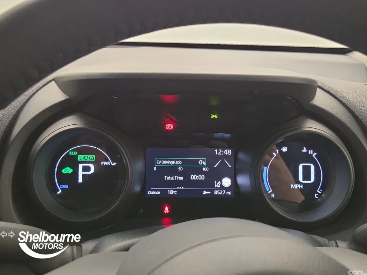 Toyota Yaris Hatchback, Petrol Hybrid, 2023, Blue
