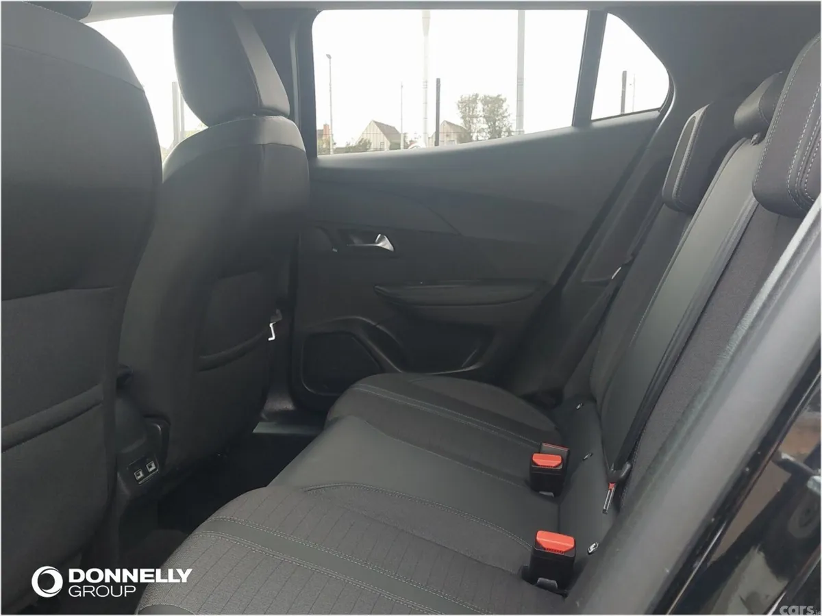 Peugeot 2008 Estate, Petrol, 2022, Black