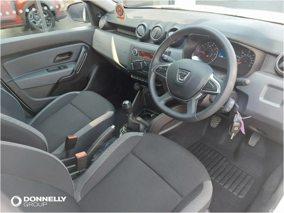 Dacia Duster SUV, Petrol, 2018, White