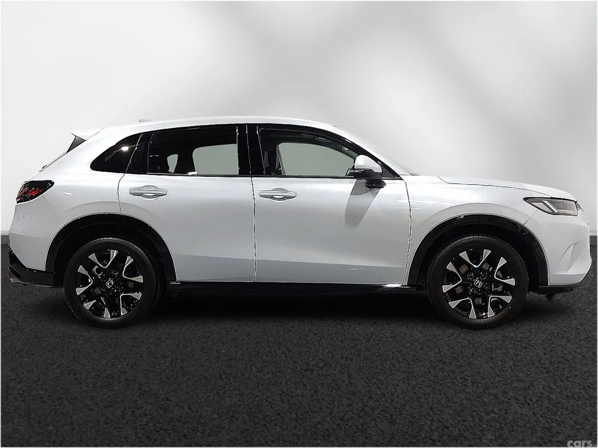 Honda ZR-V Estate, Petrol Hybrid, 2023, White
