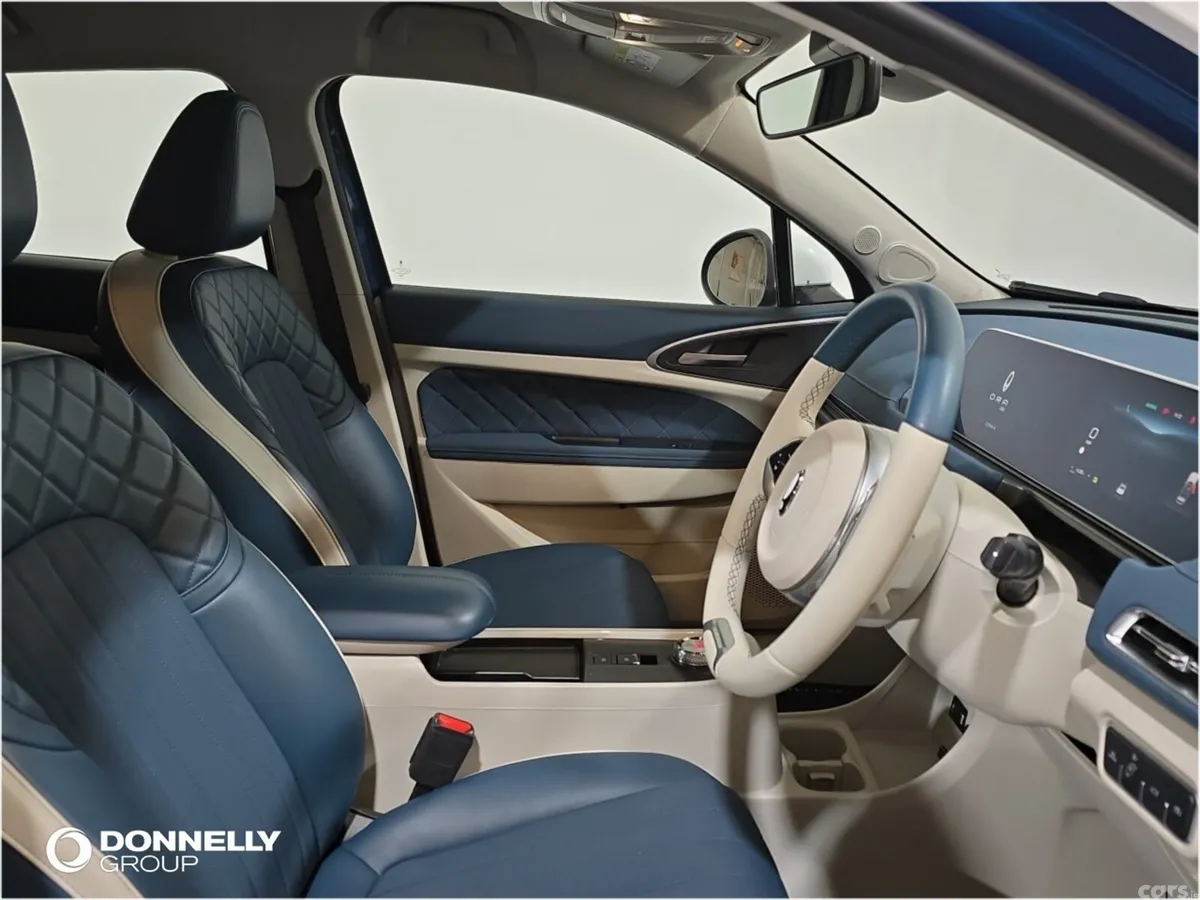 Other Other Hatchback, Electric, 2022, Green