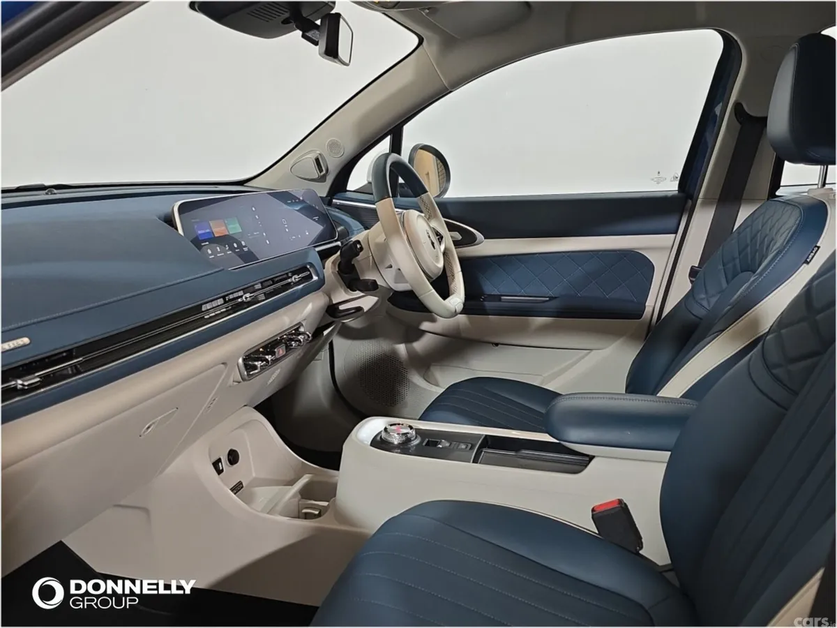Other Other Hatchback, Electric, 2022, Green