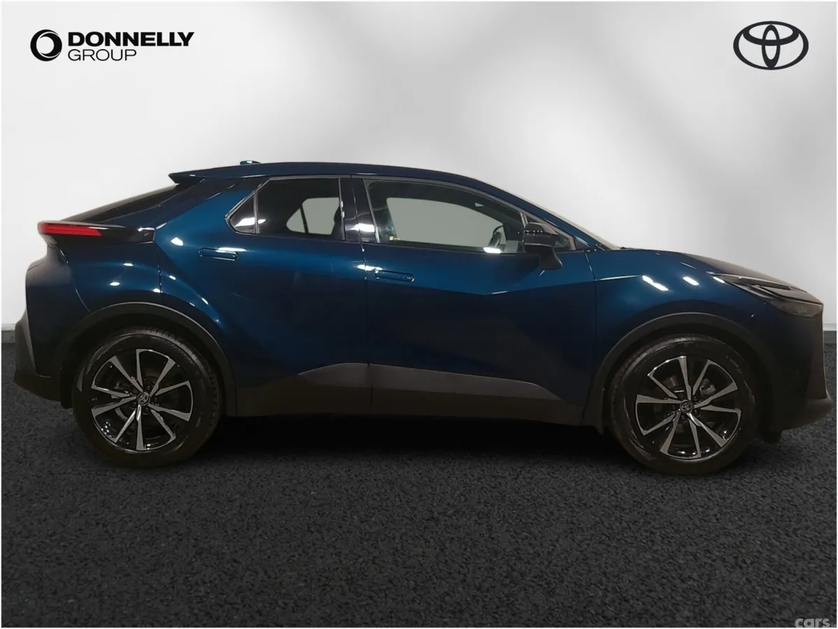 Toyota C-HR Hatchback, Petrol Hybrid, 2024, Blue