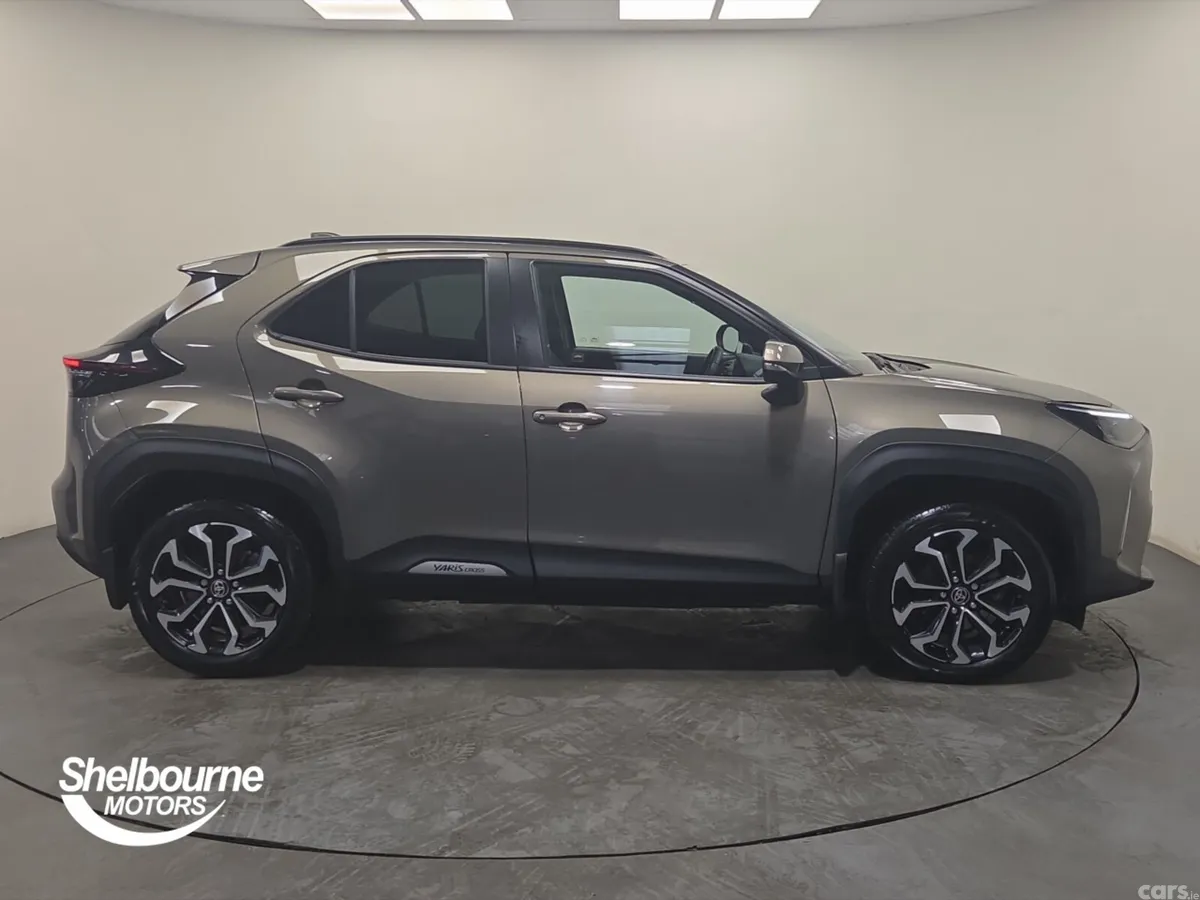 Toyota Yaris Cross Estate, Petrol Hybrid, 2024, Bronze