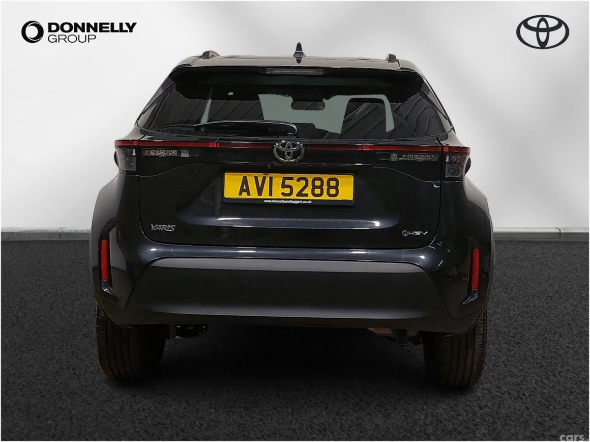 Toyota Yaris Cross Estate, Petrol Hybrid, 2024, Black