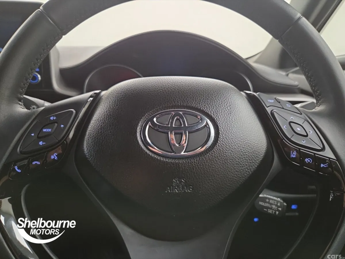 Toyota C-HR Hatchback, Petrol Hybrid, 2023, Purple