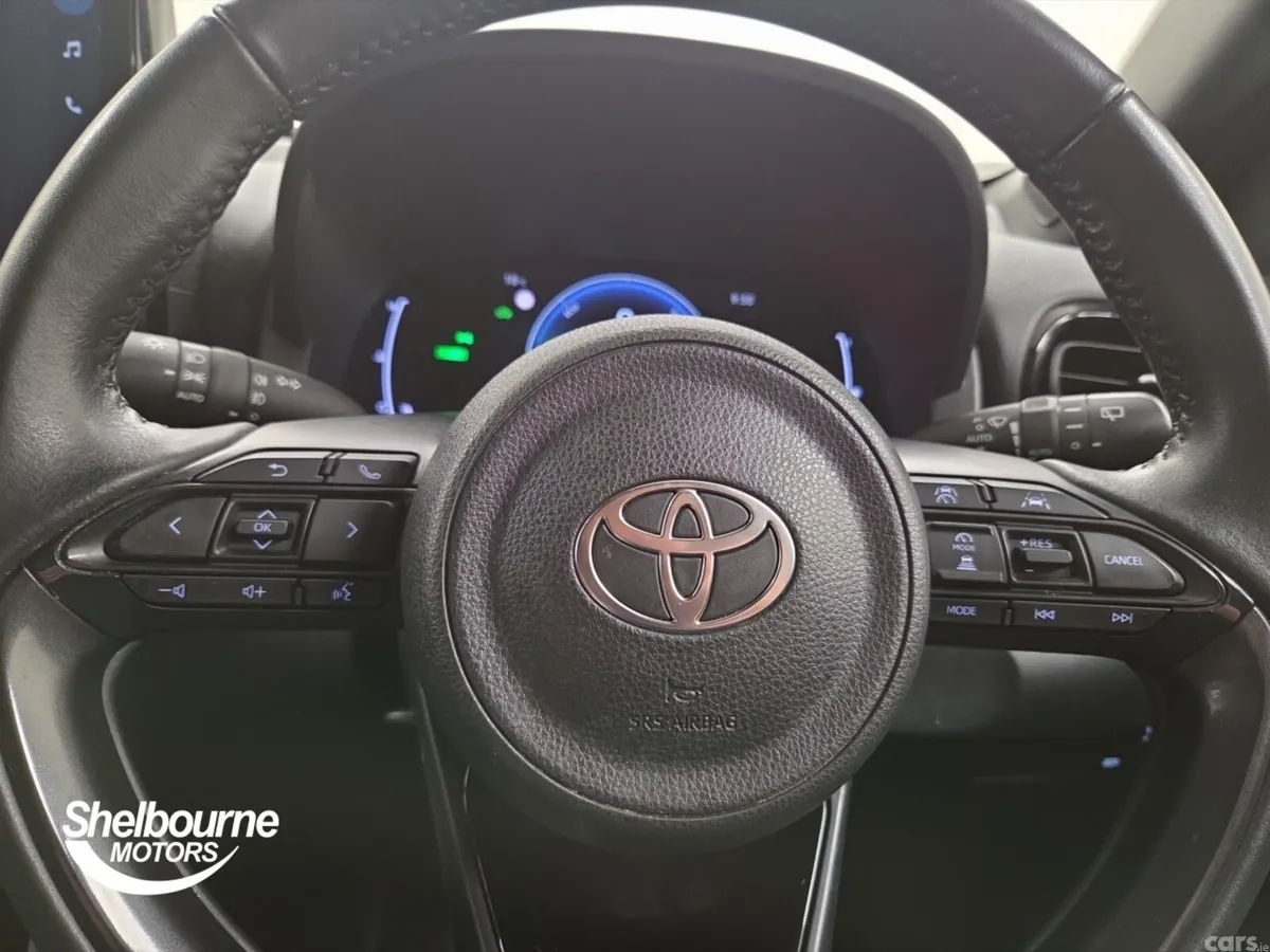 Toyota Yaris Cross Estate, Petrol Hybrid, 2024, Bronze