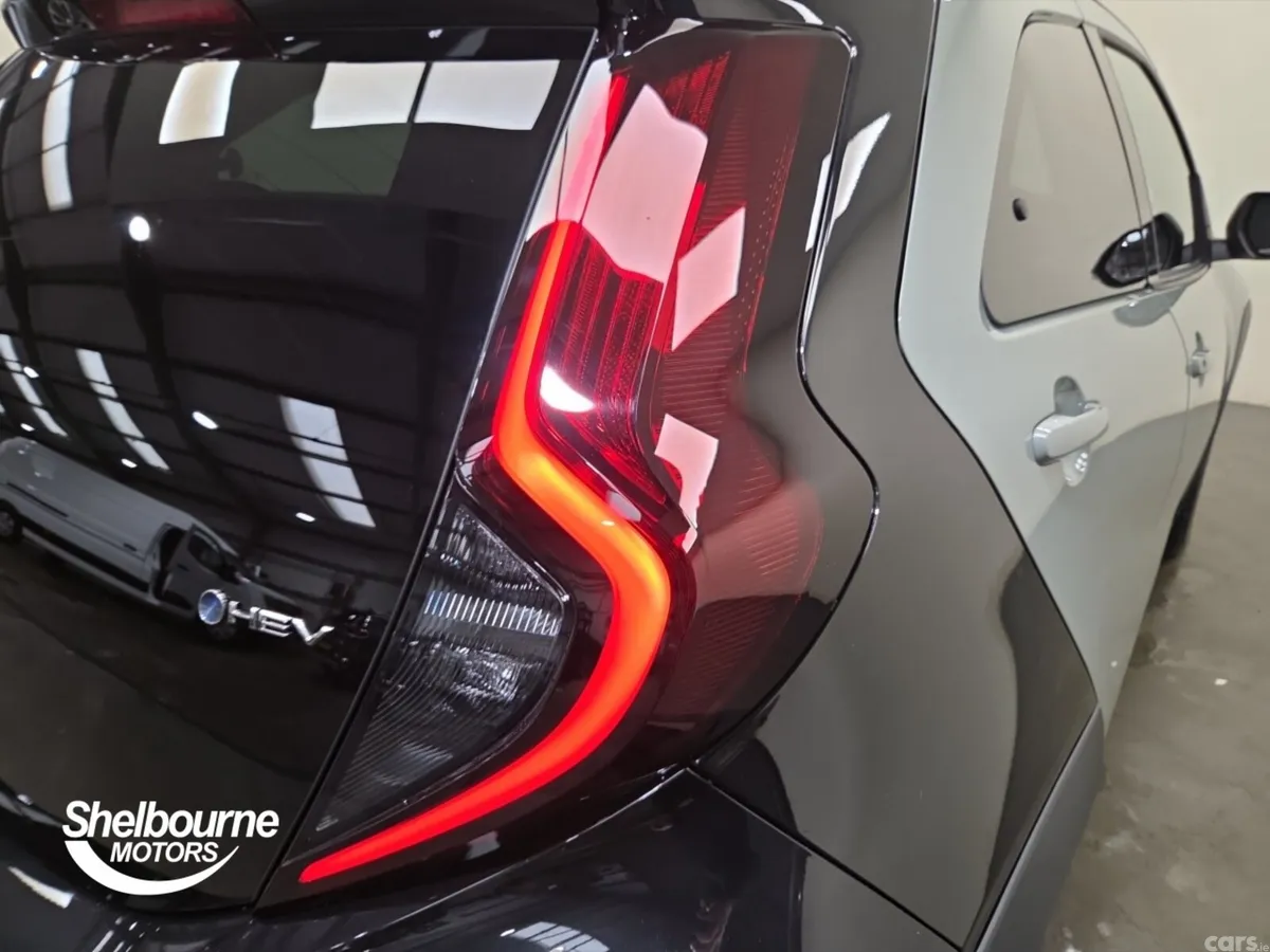 Toyota Aygo X Hatchback, Petrol Hybrid, 2026, Green