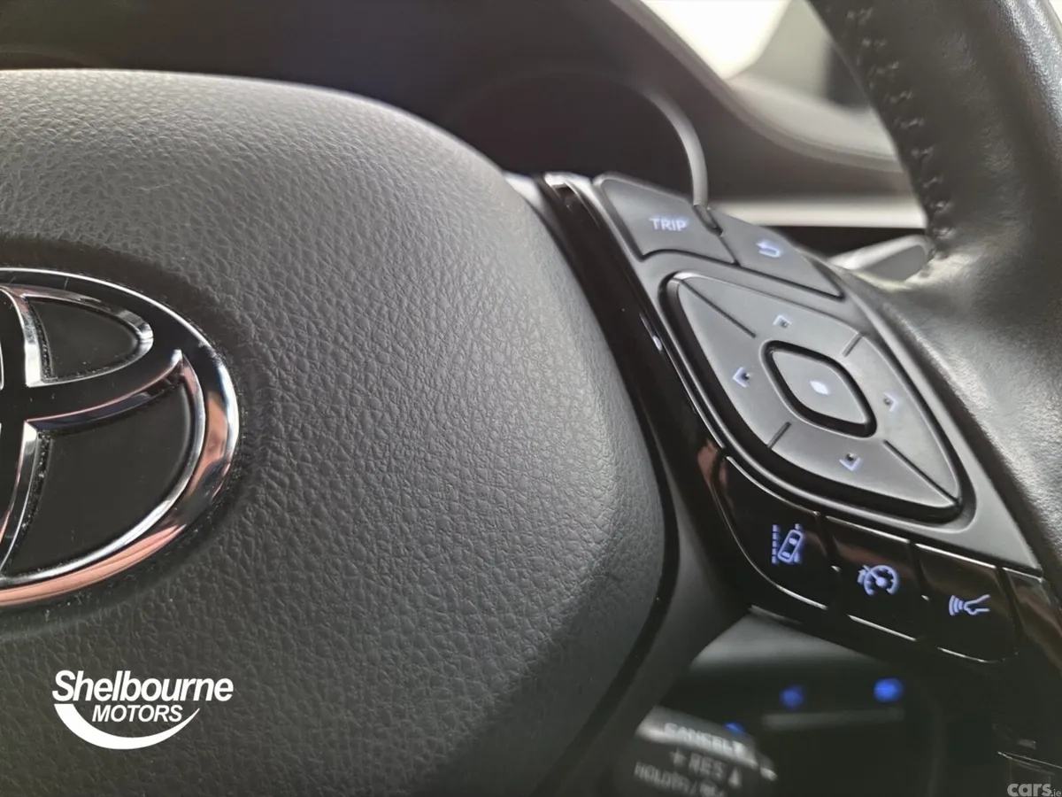 Toyota C-HR Hatchback, Petrol Hybrid, 2022, White