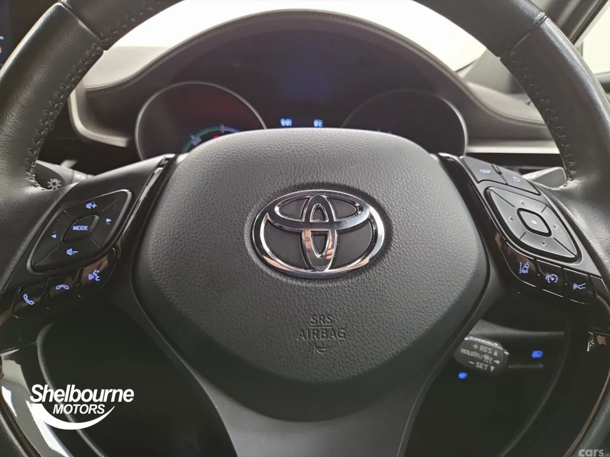 Toyota C-HR Hatchback, Petrol Hybrid, 2022, White