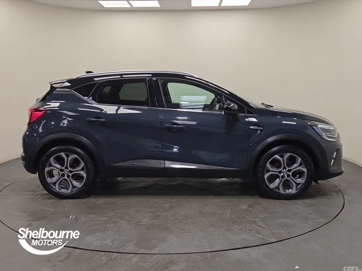 Renault Captur Hatchback, Petrol Hybrid, 2023, Blue