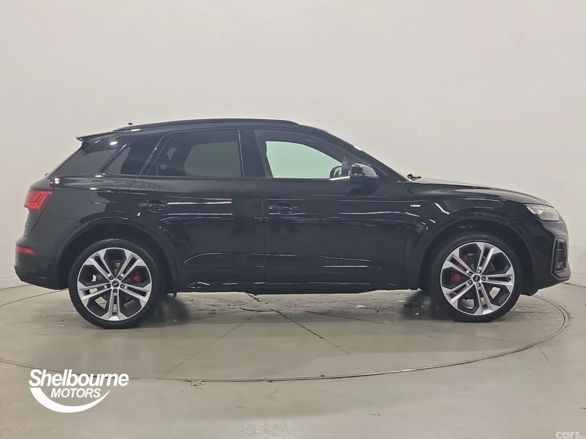 Audi Q5 SUV, Diesel, 2022, Black