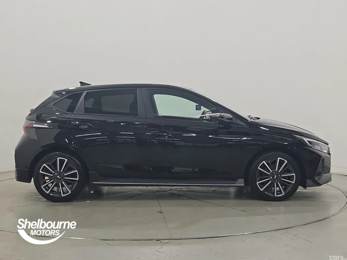 Hyundai i20 Hatchback, Petrol, 2023, Black
