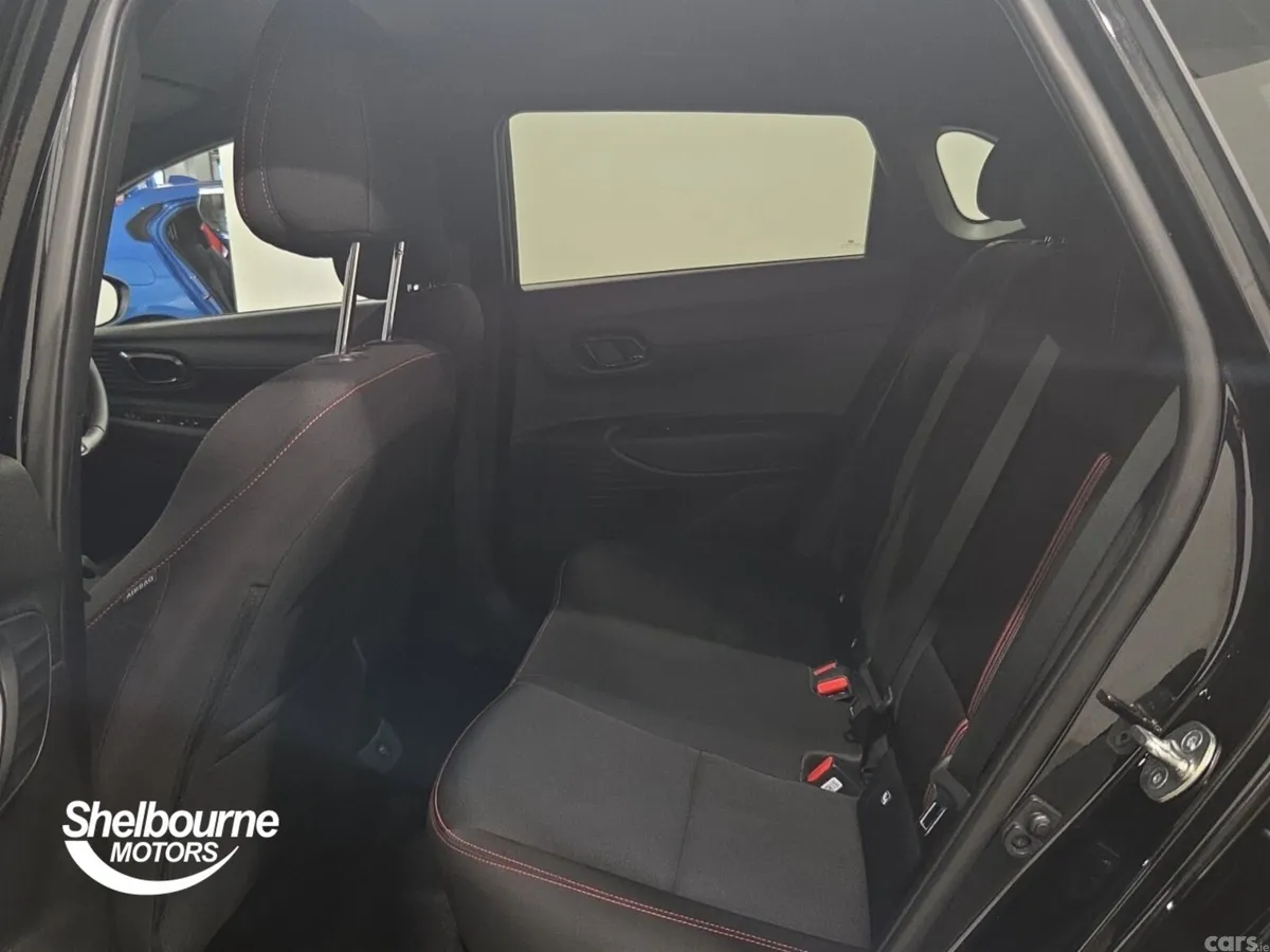 Hyundai i20 Hatchback, Petrol, 2023, Black